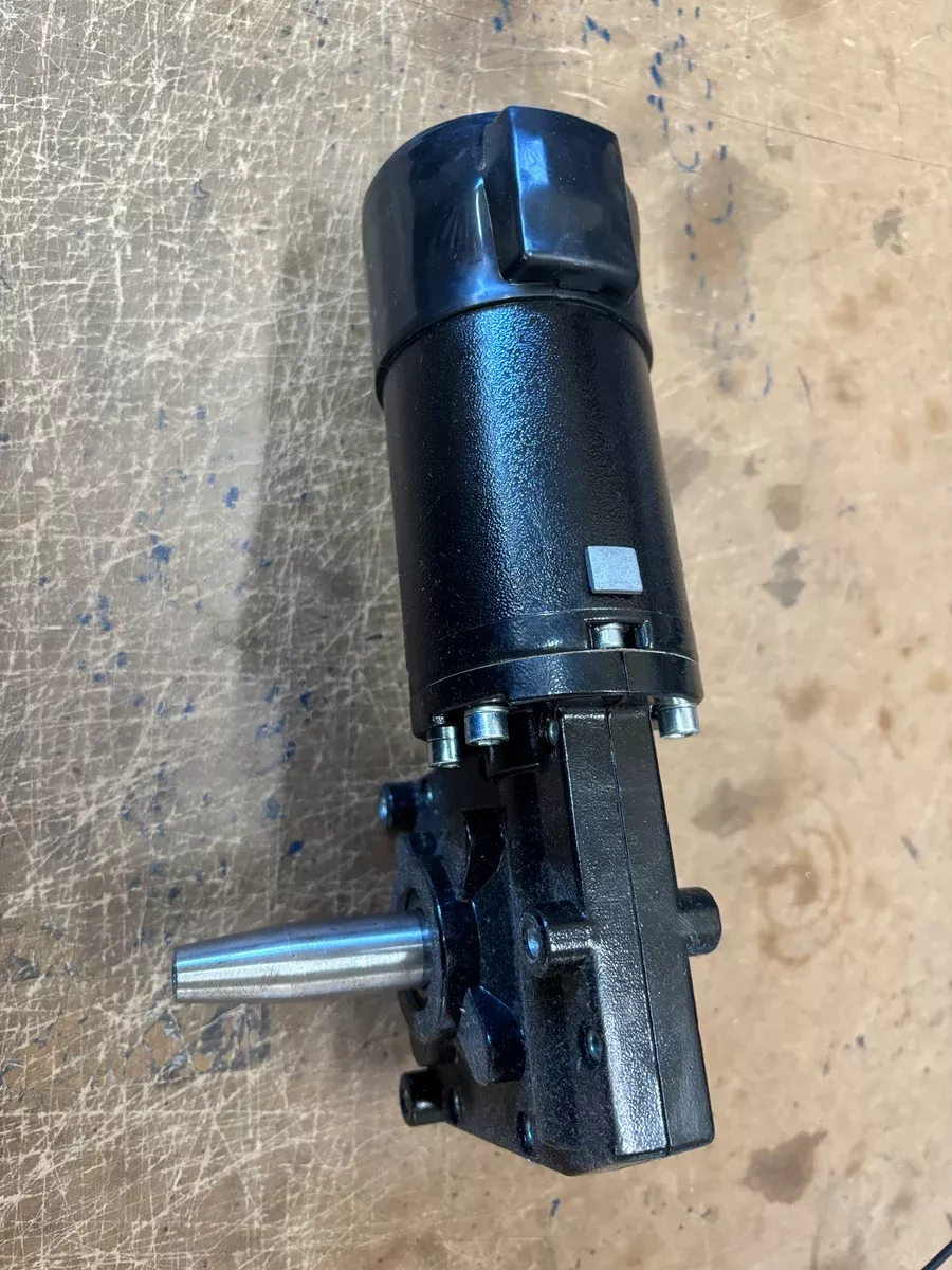 Replacement Motor for Quik Spray 12 Volt 90 Degree Drive